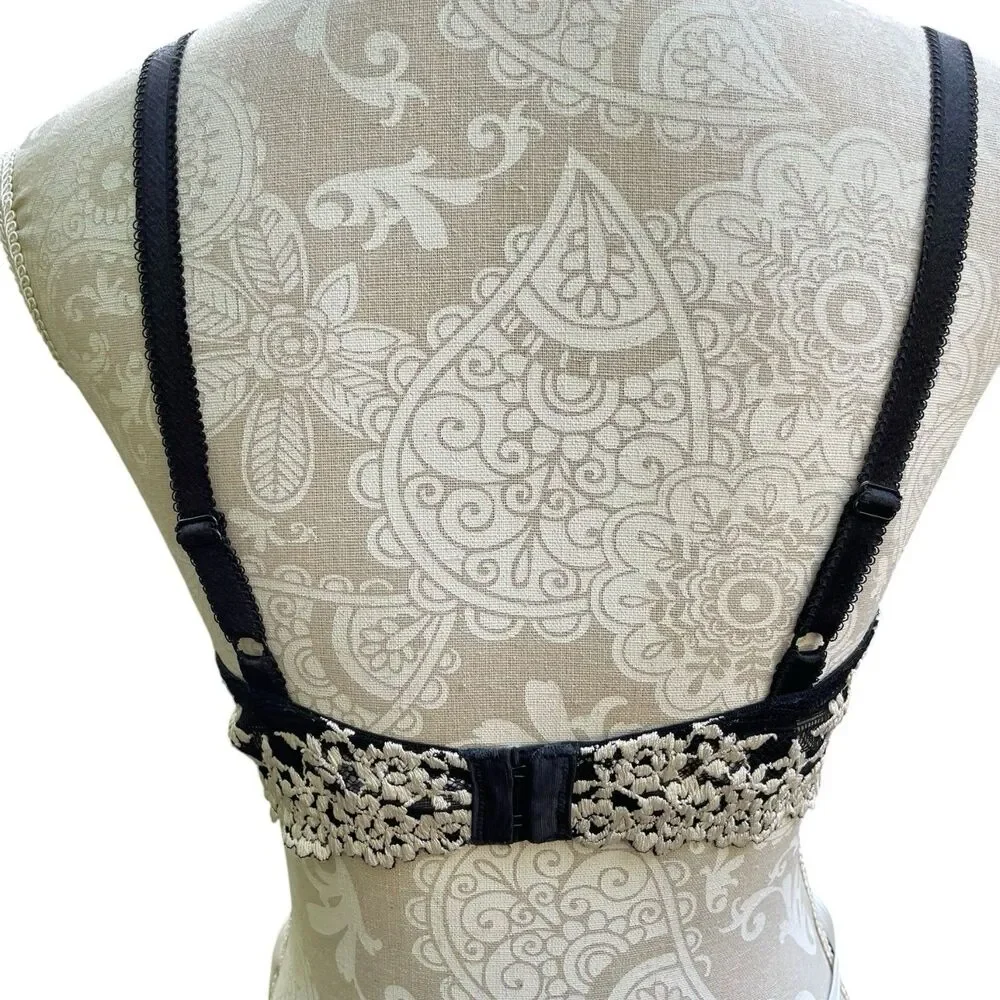 Wacoal 38C Embrace Contour Underwire Bra 853191 Black Cream Lace Floral